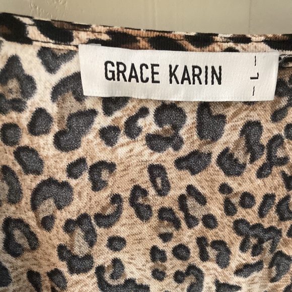 Leopard Print wrap blouse - Picture 2 of 7